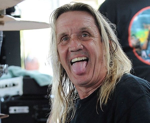 nicko-mcbrain-leaves-iron-maiden