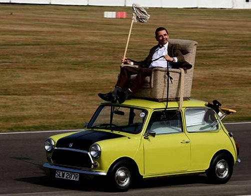 ob_9566ab_47765881-mr-bean-mini-drive-car.jpg