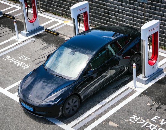 EV