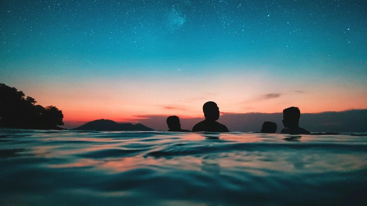pexels-deeonederer-1265990