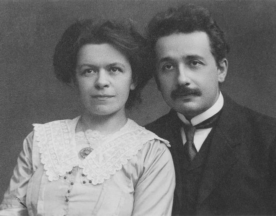 Mladý Albert Einstein se svou první ženou Milevou