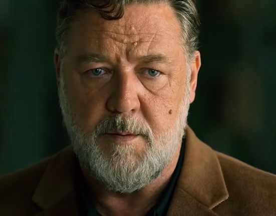 Russell Crowe ve filmu Poker Face (2022)
