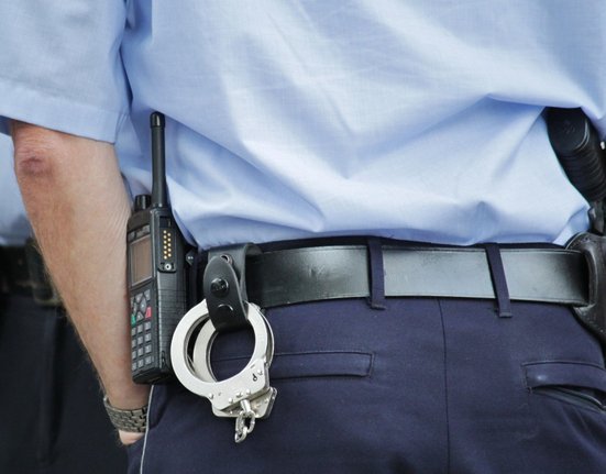 police_cop_police_uniforms_police_uniform_guard_watch_police_officers_handcuffs-957362
