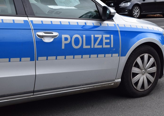 police_police_car_patrol_car_patrol_state_authority_police_officers_germany-493057