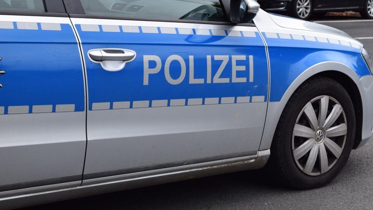 police_police_car_patrol_car_patrol_state_authority_police_officers_germany-493057