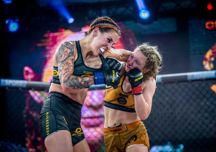 Lucia Szabová (vpravo) na turnaji OKTAGON v Bratislavě v roce 2020.