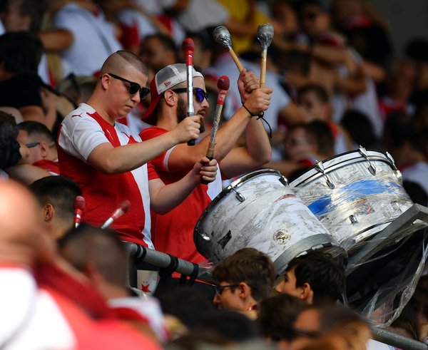 SK Slavia Praha – Sivasspor 1:1. Poslední český zástupce končí v pohárové  Evropě. - Minutové zprávy