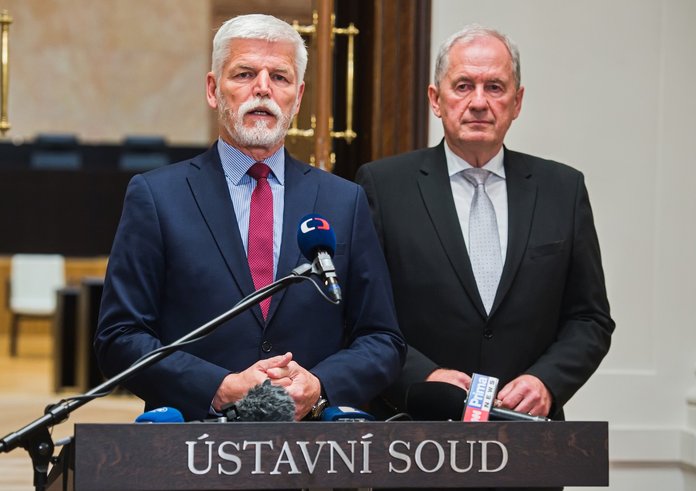 Prezident Petr Pavel a nový předseda Ústavního soudu Josef Baxa.