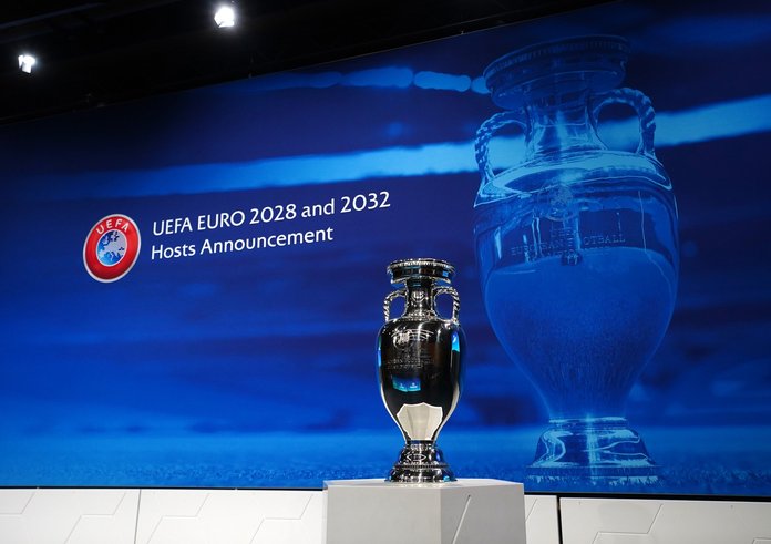 UEFA rozhodla o pořadatelích Evropského šampionátu