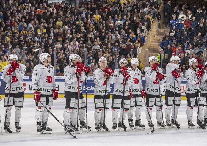 Hokejisté Pardubic po loňském prohraném finále