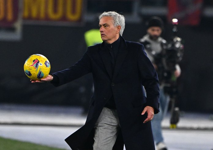 José Mourinho končí na lavičce AS Řím