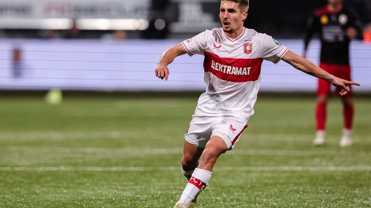 Michal Sadílek bude hrát v Twente i příští sezonu.