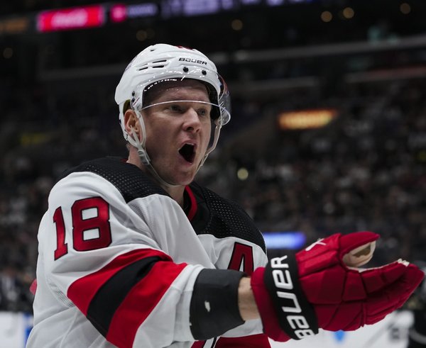 Ondřej Palát odehraje v Praze utkání NHL