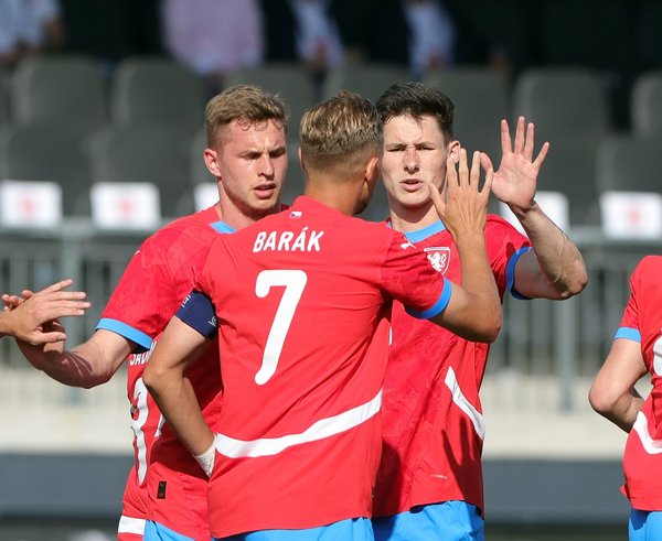 Čeští hráči při utkání proti Maltě.