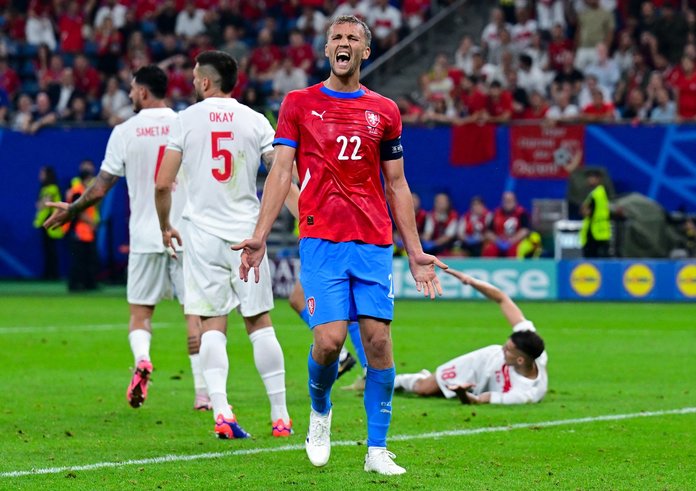 Tomáš Souček vstřelil jediný český gól utkání.