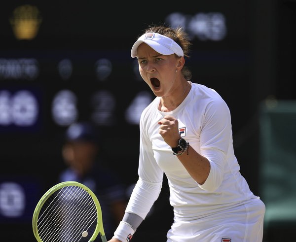 Markéta Vondroušová vyhrála Wimbledon.