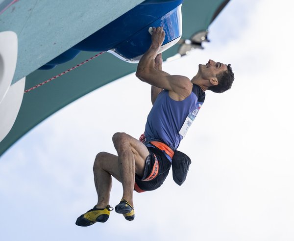 Adam Ondra zabojuje o medaili