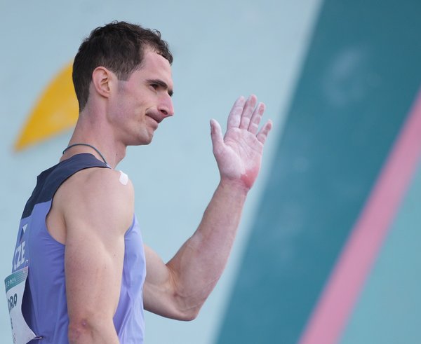 Adam Ondra ve finále na boulderu nebodoval.