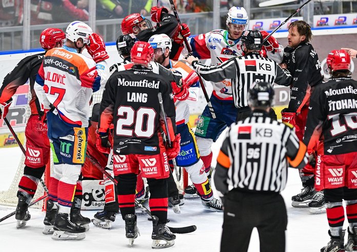 Hokejisté Mountfieldu ovládli derby