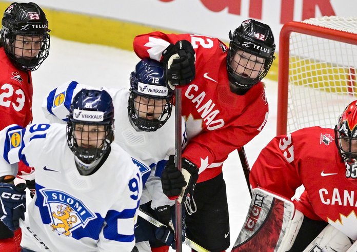 Finky si s Kanaďankami odložily zápas