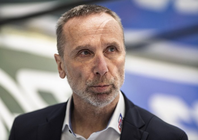 Miloslav Hořava v Pardubicích končí