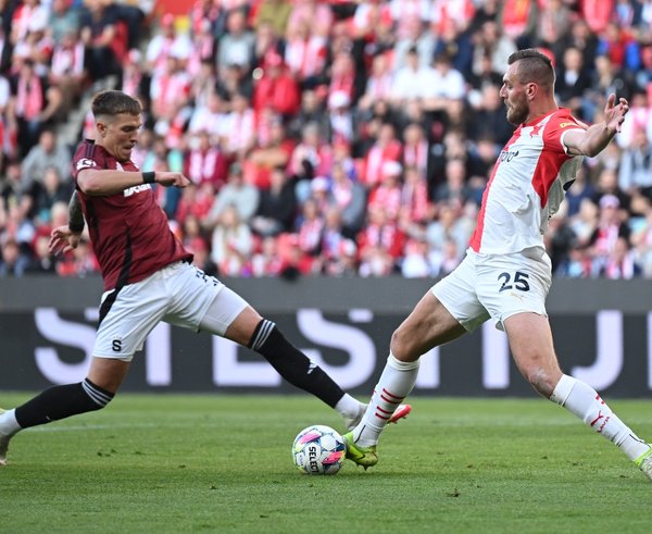 Pražské derby má tradičně velký náboj.