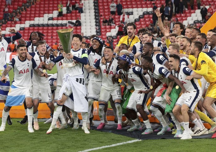 Tottenham Hotspur po 41 letech vyhrál Evropskou ligu.