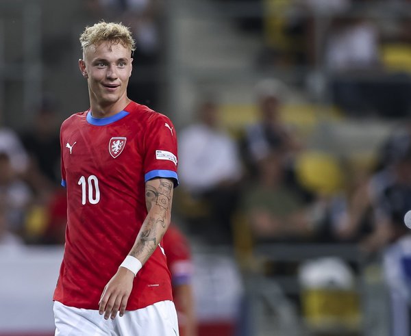 Adam Karabec na letošním EURU U21 na Slovensku.