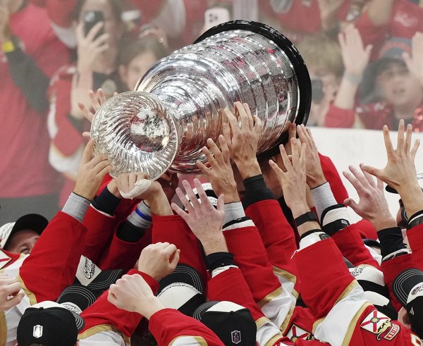 Nová sezona NHL začne 7. října