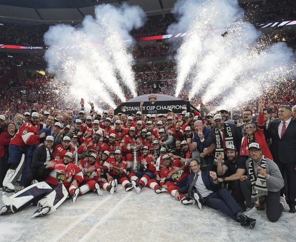 Panthers se radují ze zisku Stanley Cupu