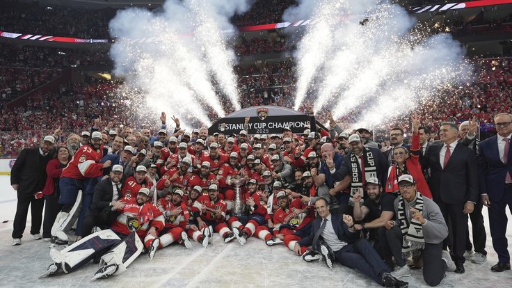 Panthers se radují ze zisku Stanley Cupu