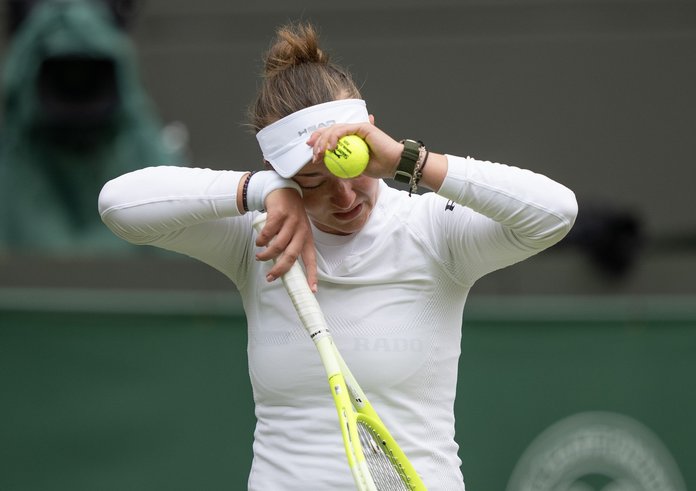 Barbora Krejčíková vypadla na Wimbledonu ve 3. kole