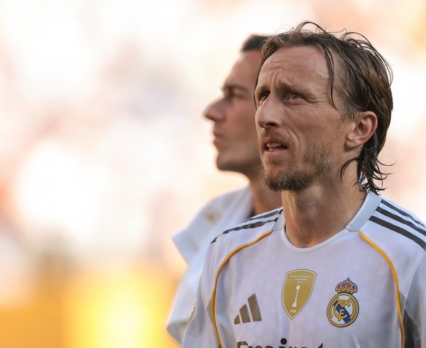 Luka Modrič přestupuje z Realu Madrid.