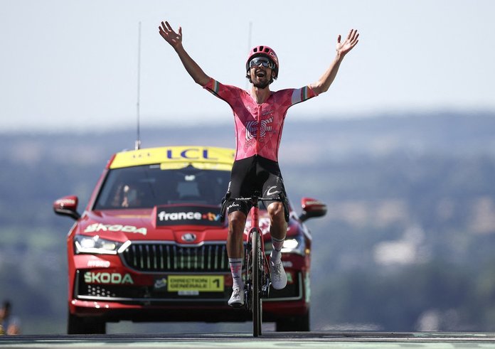 Ben Healy oslavil první etapové vítězství na Tour de France
