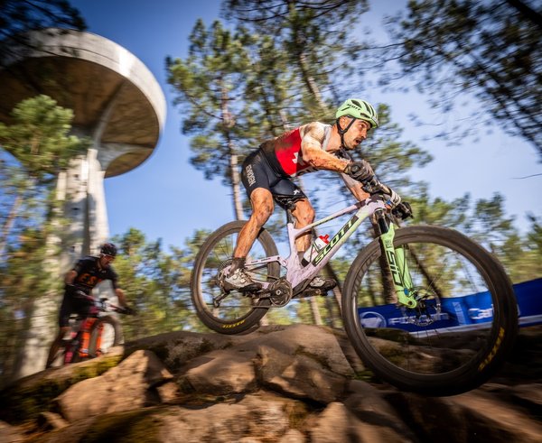 Nino Schurter na letošním evropském šampionátu v Portugalsku.