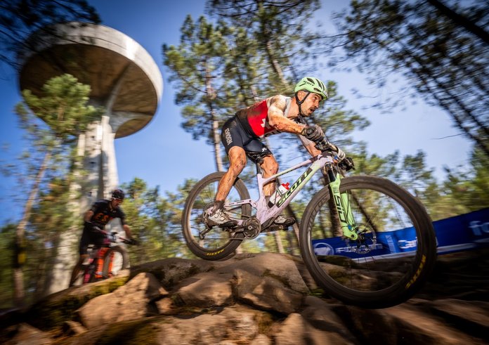 Nino Schurter na letošním evropském šampionátu v Portugalsku.