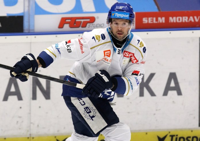 Phil Pietroniro zůstává Rytířem