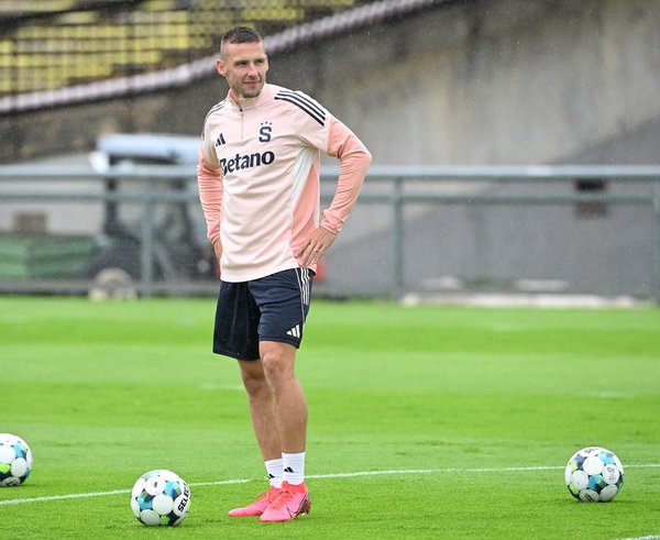 Pavel Kadeřábek na tréninku.
