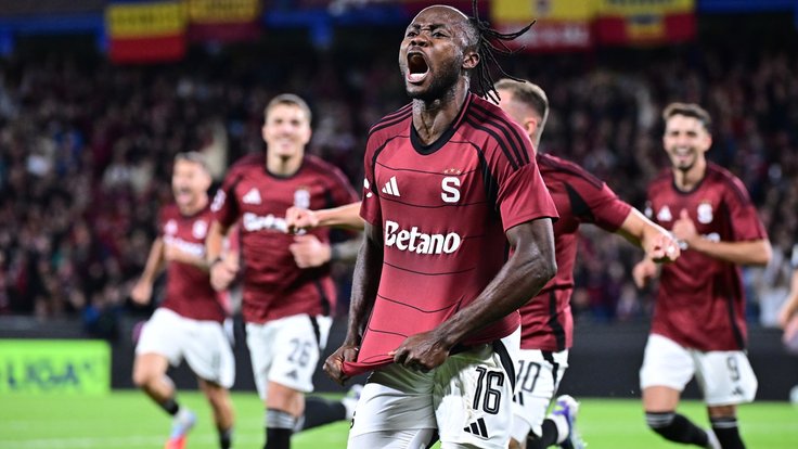 Radující se sparťanský Emmanuel Uchenna po vstřelené brance.