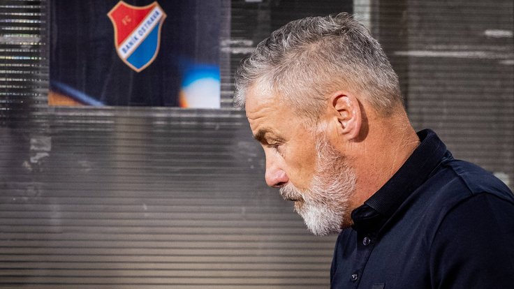 Pavel Hapal předčasně skončil na lavičce Baníku.