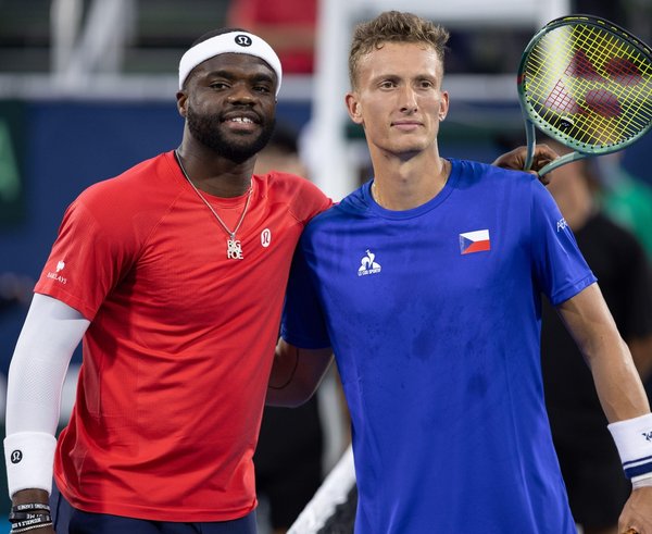 Lehečka a Tiafoe.