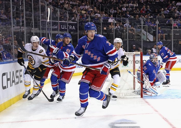 Andrej Šustr v dresu New York Rangers