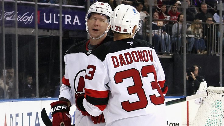 Ondřej Palát se spoluhráčem Jevgenijem Dadonovem