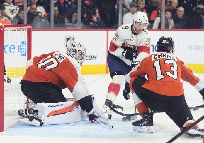Daniel Vladař si připsal ve Philadelphii první výhru