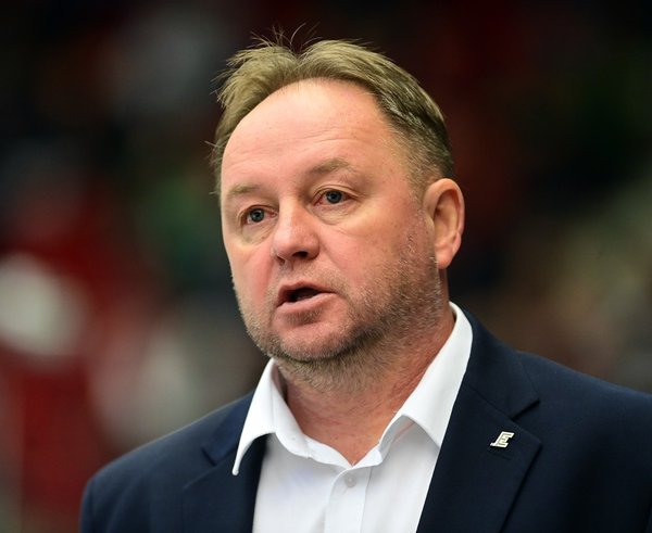 Pavel Patera zůstává na střídačce Energie