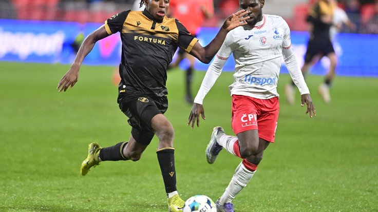 Ibrahim Abdullahi Bewene a Abdullahi Tanko v souboji.