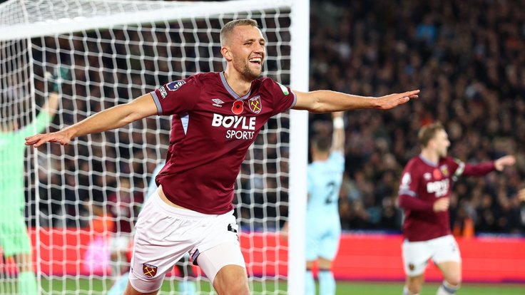 Tomáš Souček slaví svůj 38. gól v Premier League.