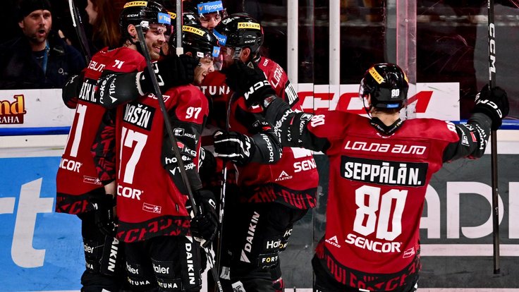 Sparťané se radují z gólu v prodloužení