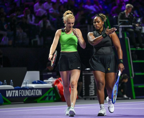 Siniaková s Towsendovou.