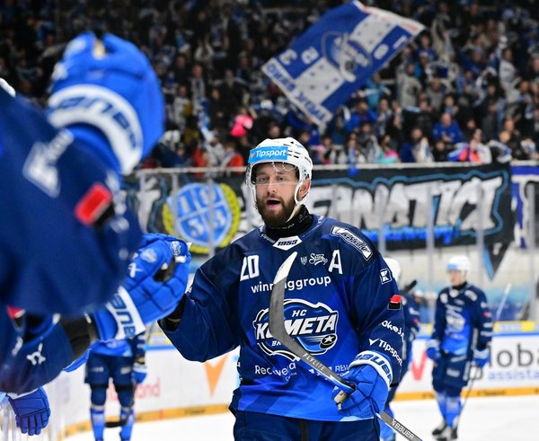 Hynek Zohorna slaví branku